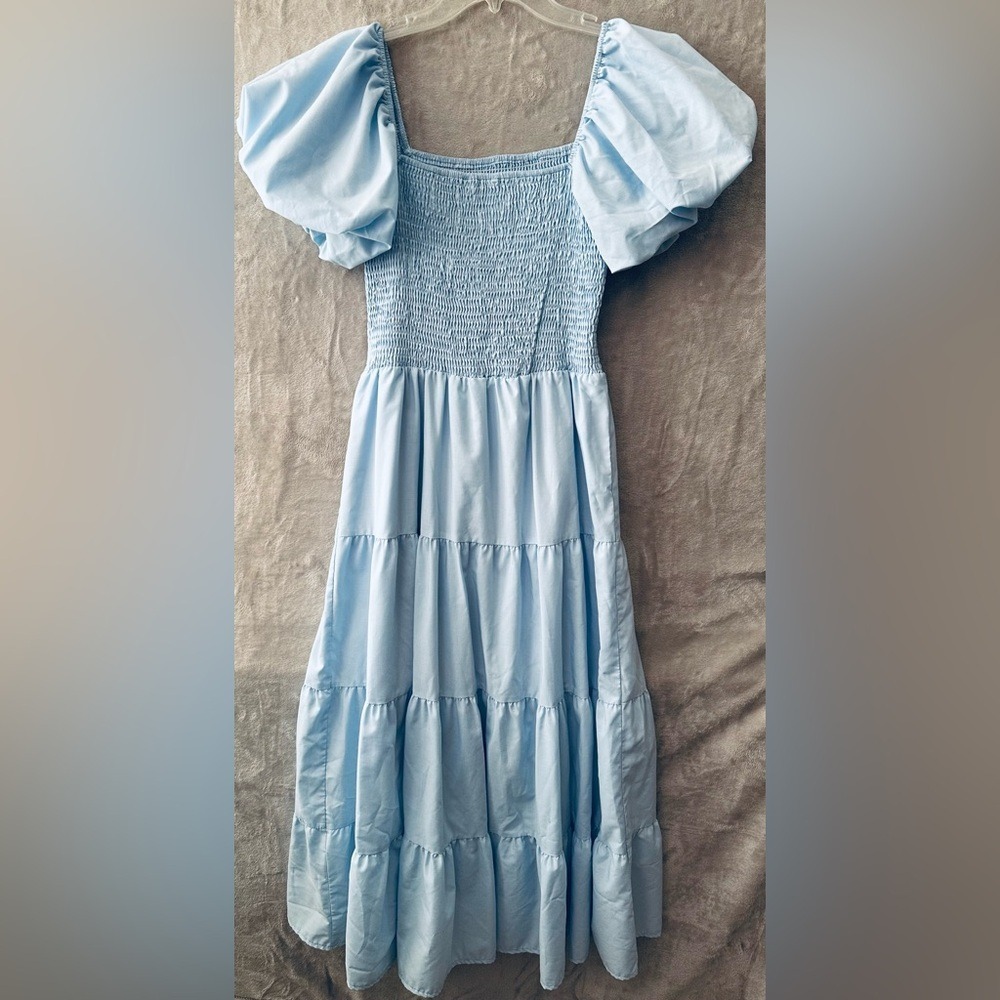 PrettyGarden Blue Tiered Midi Dress‎ with Puff Sleeves Size Medium